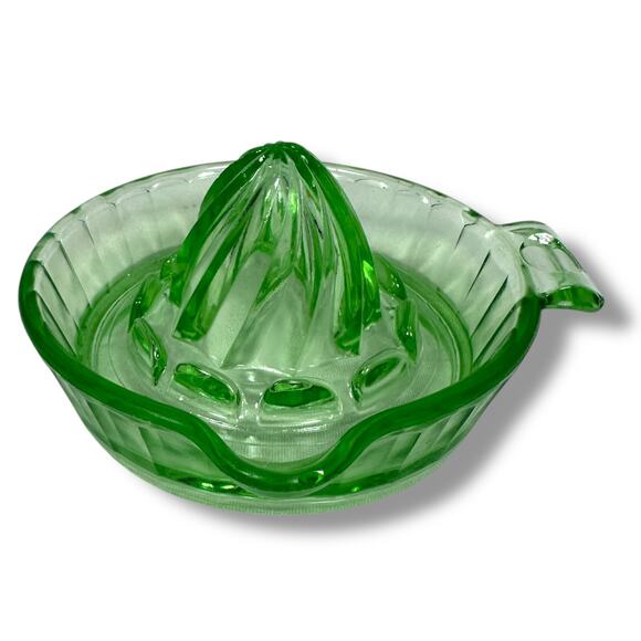 Vintage Hazel Atlas Uranium Glass Juicer Reamer 6" Green Glow Under UV Light - Picture 1 of 9